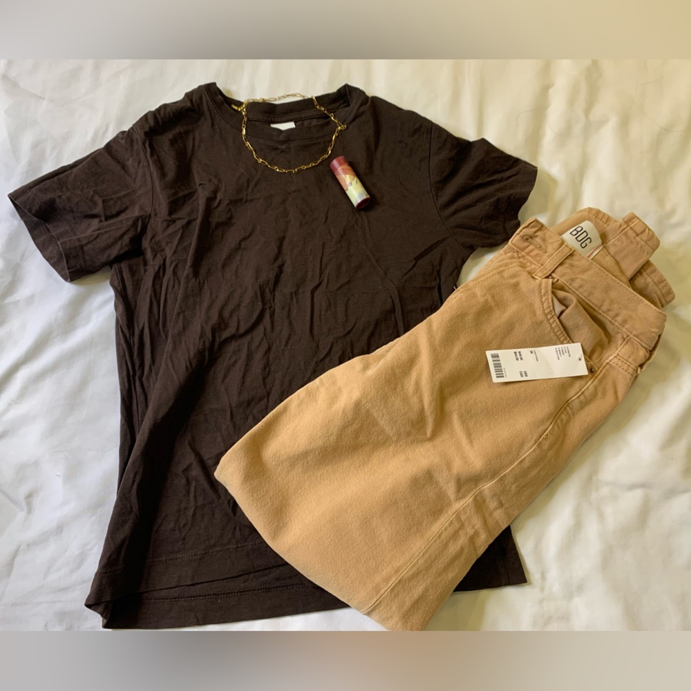 Cute brown t-shirt H&M size small